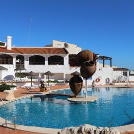 Casa Salema Praia Clube, hotel v destinaci Salema