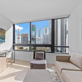 Downtown Miami w Pool Coworking & Rooftop