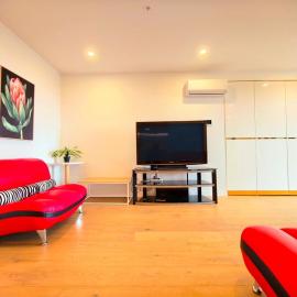 1709 - Box Hill high rised 3B2B Large Balcony City View Swimming Pool Gym Free Parking