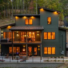 Luxury Amenity Cabin, Pool, Games, Movie Theater, hotel in Sevierville