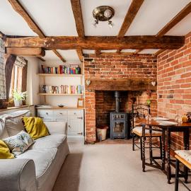 Quaint Cottage in the heart of the Cotswolds, hotel in Tewkesbury
