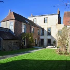 Ash House, hotel in Wincanton