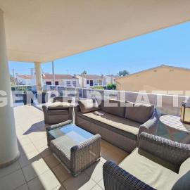 Appartement Climatisé avec Piscine et Parking Privé à Peníscola