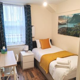 Cosy Single Room near Heathrow Airport, ξενοδοχείο στο Χάνσλοου