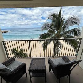 305 On the Beach、Waianaeのホテル