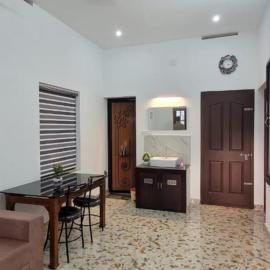 Krishna stays, hotel a Manattala