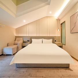 Ibis Styles Changbai Mountain North Slope Distribution Center, מלון בAntu
