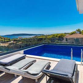 Awesome Home In Okrug Donji, hotel in Okrug Donji