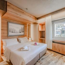 Hotiday Sauze Torre, hotel i Sauze dʼOulx