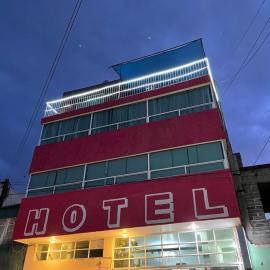 Viesnīca Camino de la Plata Hotel pilsētā Fresnillo de González Echeverría