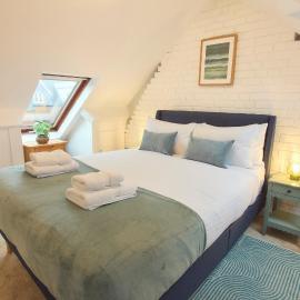 Central Oxford 4-Bedroom near Station with Parking