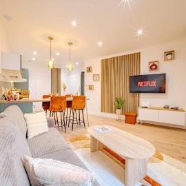 The Theater Lodge - Parking included - City center, hotel i Béziers