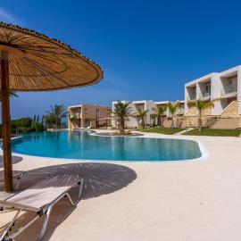 Modern Poolside villa at Paphos, hotel Hlórakában
