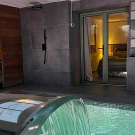 SuitePoolBarcelona, hotel v destinácii Vilassar de Dalt