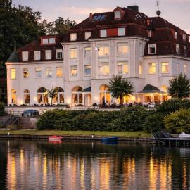See Schlosshotel am Kellersee, hotel v destinácii Eutin