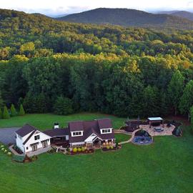 The Nest at Cardinal Hill Dahlonega, hotel in Dahlonega