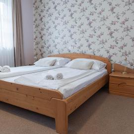 Martinov Hram, hotel u gradu Bovec
