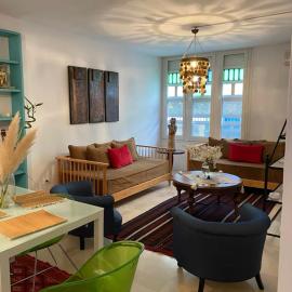 Cozy blue apartment la marsa beach, hotel in Douar el Hafey