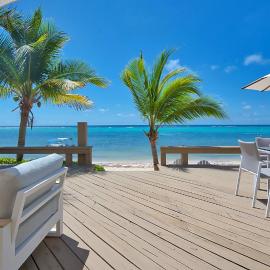 Incredible Beach Front Villa!
