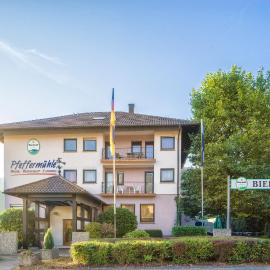 Hotel & Flammerie Pfeffermühle, hotel a Landstuhl
