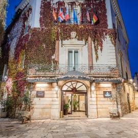 Hotel San Nicola, מלון באלטאמורה