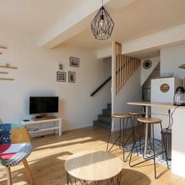 La Bonne Adresse - T2 - Montluel, hotel v destinácii Montluel