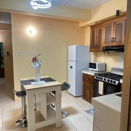 Cozy one bedroom & Car rental apartment pool side, ξενοδοχείο σε Lambeau