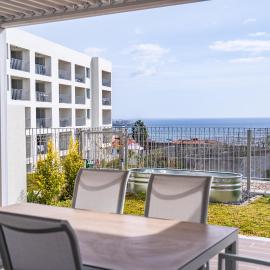 Oceanfront Bliss - Atlantico residences, hotel v destinaci Câmara de Lobos