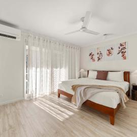 Sunshine Hideaway - Easy Beachside Living