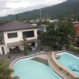 Villa Sta Maria Private Hot Spring Resort Pansol, hotell sihtkohas Calamba