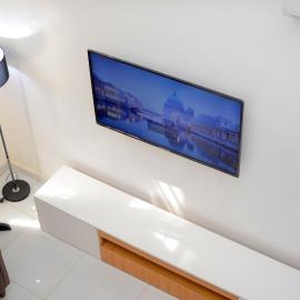 Spacious house with constant electricity and game, khách sạn ở Ibadan
