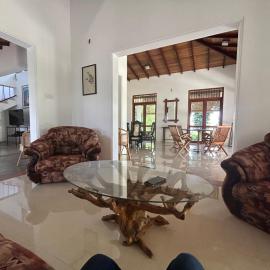 Breez Holiday Home - Kandy
