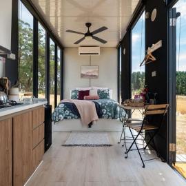 Tiny Divine Farmstay by Tiny Away, hotel in Korweinguboora