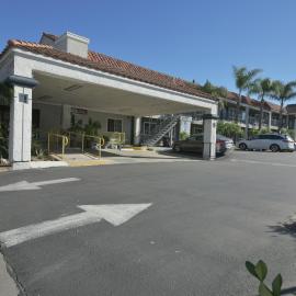 Welcome Inn Corona, מלון בקורונה