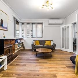 Gorgeous 3BR 1.5Bath AC in Every BR ｜ brick house