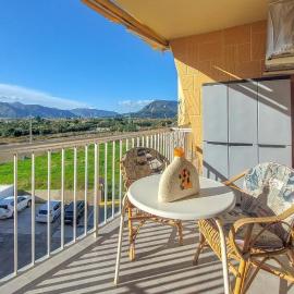 Stunning Apartment In Tavernes De La Valldig