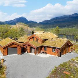 4 Bedroom Amazing Home In Tuddal, hotell sihtkohas Tuddal