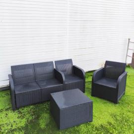 Sauna et appartement de 50 M2 avec cuisine neuve plus terrasse de 40 m2, hotel in Le Portel