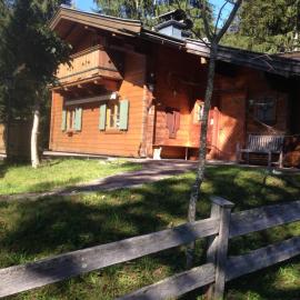 Ferienhaus Heutal, viešbutis mieste Unkenas