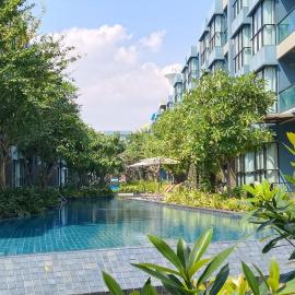 Peaceful 2-Bedroom Beachside Retreat in Cha-Am, hotel in Ban Sahakham