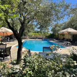 Saily Beach Hotel, viešbutis mieste Koropi