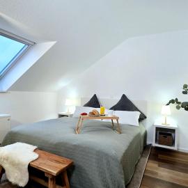 Tannenherz mit Balkon & Bergblick & Nähe Hillebachsee & 2 Schlafzimmer