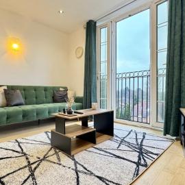 Stylish & Comfortable 2-Bedroom Flat in Bessacarr, Doncaster