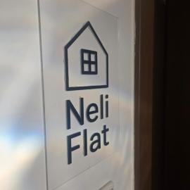 Viesnīca NeliFlat pilsētā Lefkandihalkidasa