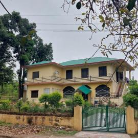 Commander's Home, hotel en Kangra