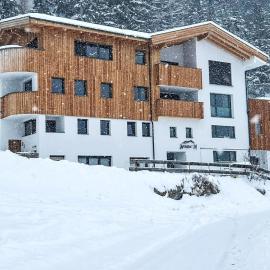 Apartment Apart 14 by Interhome, hotel in Obergand