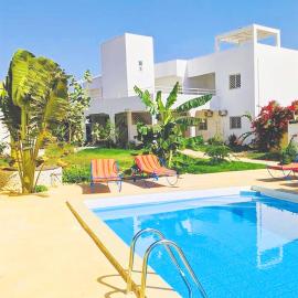 Villa Saraba, hotel en Somone
