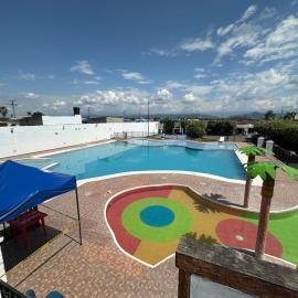 Casa Los Mangos 4 Piscinas 6 Camas y mucho Sol, hotel v destinácii Flandes