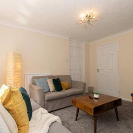 Luxurious 3 Bedroom Home Rotherham, hotel in Rotherham
