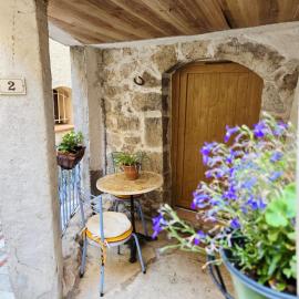La grotte, hotel a Aspremont